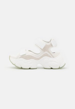 Buffalo BINARY  - Plateausandalette - white