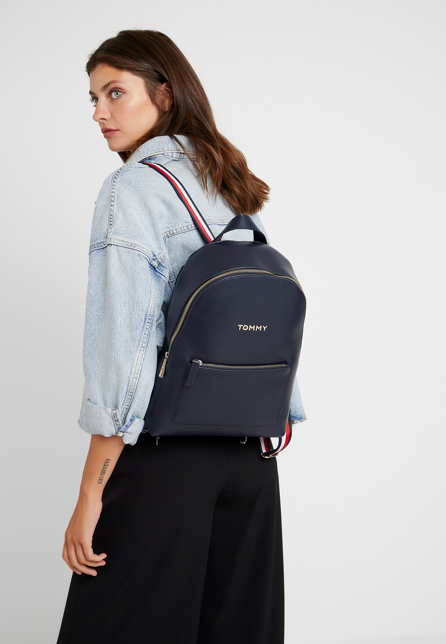 tommy hilfiger rucksack iconic
