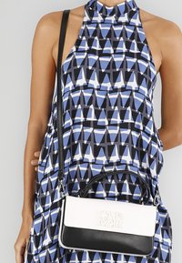 CAFèNOIR Borsa a mano - black