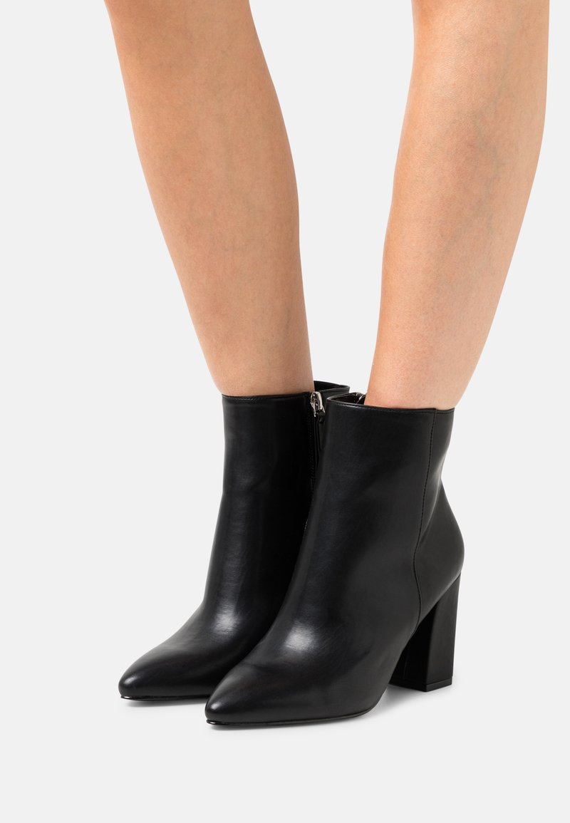 Madden Girl FLEXX Classic ankle boots black paris/black Zalando.ie