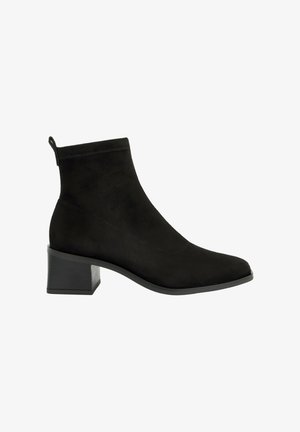 Paul Green, PAUL GREEN DAMEN - STIEFELETTEN 8318-001 SCHWARZ 40,5 - Classic ankle boots - schwarz