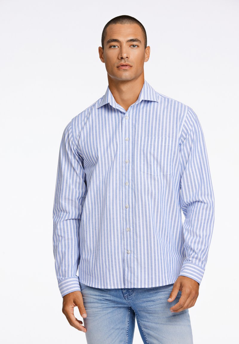 Lange mouwen knoopshirt van lichtgewicht katoen met blauwe en witte verticale strepen. Heeft een zak en een klassieke kraagontwerp.