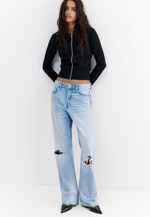 PULL&BEAR, Decolleté - black