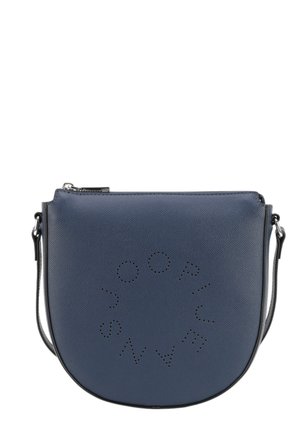 Borsa a tracolla blu in pelle con forma arrotondata, dotata di branding perforato, chiusura con zip e tracolla staccabile.