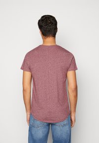 Tommy Jeans SLIM JASPE CREW NECK - T-shirt básica - deep rouge