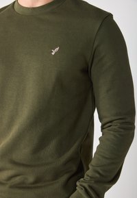 Pier One Sweater - forest night