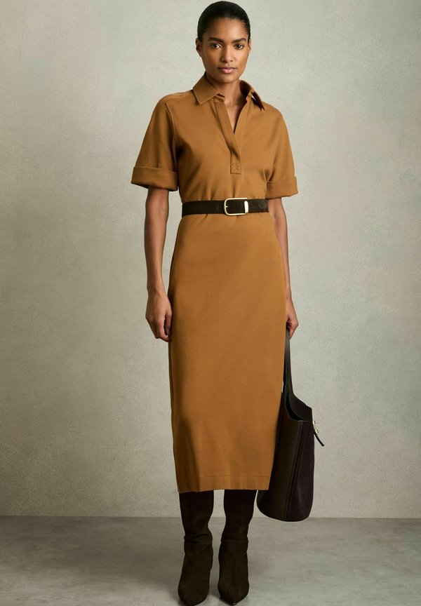 REGULAR FIT-ASTRID OPEN COLLAR - Jerseykleid - mustard