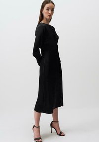 Jimmy Key MIDI WITH SLITS - Jurk - black