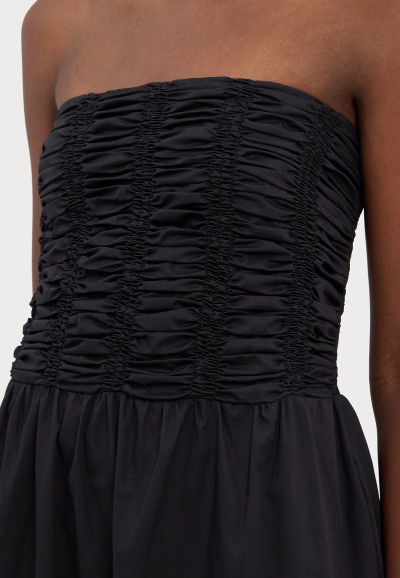 knee length dresses for ladies 