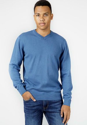 Cross Jeans, Sweter