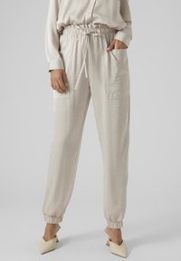 Vero Moda - VMMARYS PANT  - Housut - pumice stone Pienoiskuva 1