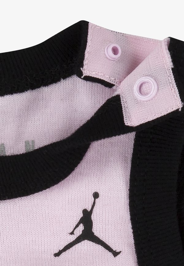 UNISEX SET – Geschenk zur Geburt