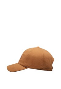 Brun bomull baseballkeps med en böjd skärm, sex paneler och broderad design på vänstra framsidan. Texturerat tyg, avslappnad stil.