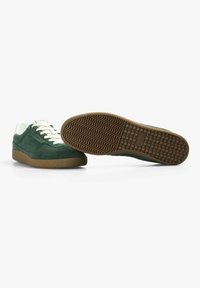 Scalpers MIKO - Baskets basses - green