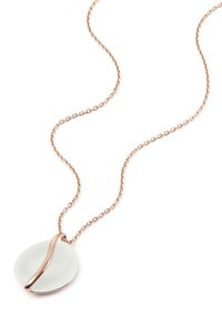 Halskette aus Roségold mit einem gefrosteten runden Anhänger und geschwungenem Akzent. Der Anhänger ist glatt und hat eine matte Oberfläche.
