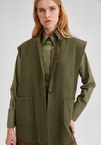 Touché Privé Smanicato - khaki