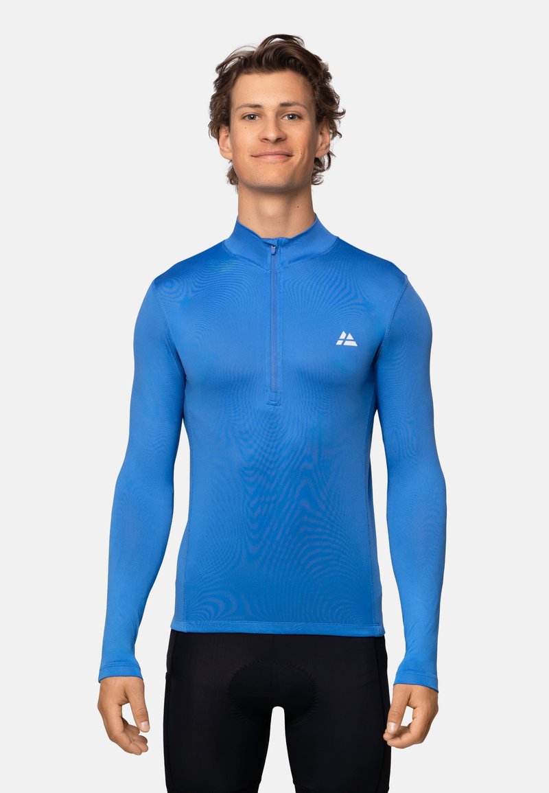 Blauwe sportieve top met lange mouwen en een rits hals, gemaakt van gladde, lichtgewicht stof. Heeft een klein wit logo op de bovenste linker borst.