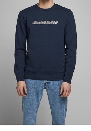 Laivaston fleece-huppari pyöreällä kauluksella, ribbed-hihansuilla ja helmalla; jossa on "Jack&Jones"-teksti vaaleammissa väreissä rinnassa.