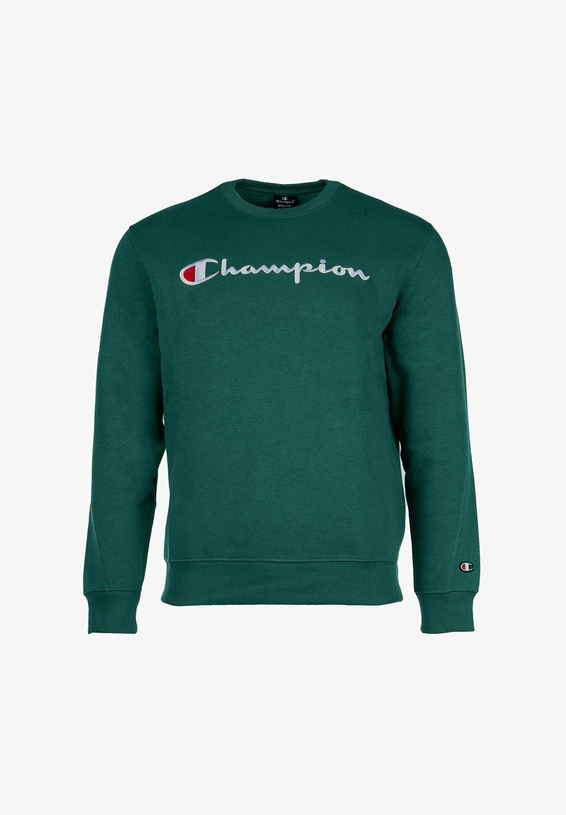 Sudadera verde hecha de una tela suave. Presenta el logo gris "Champion" en el pecho y un parche del logo en la manga izquierda. Cuello redondo.