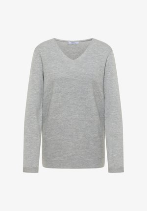 Suéter gris claro con escote en V y mangas largas, que presenta una sutil textura acanalada horizontal en toda la tela.