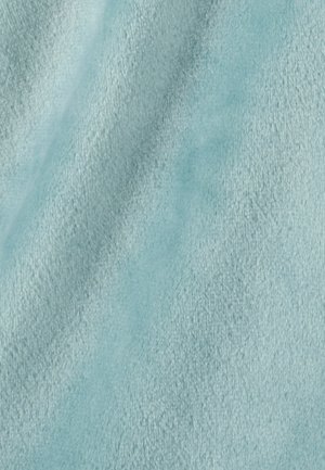 Zacht, lichtblauw stof met een gladde textuur en een lichte pool, dat lijkt op fleece, met een zachte val en zonder zichtbare patronen of versieringen.