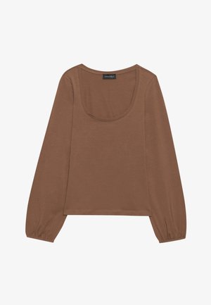 Bruine long-sleeve top met een ronde halslijn en geplooide mouwen. Gemaakt van een zachte stof met een gladde textuur.