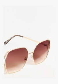 Valitud, gold-coloured