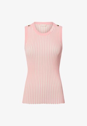 Mouwloos geribbeld shirt in lichtroze en gebroken wit, met een ronde halslijn en decoratieve knopen op de schouder.