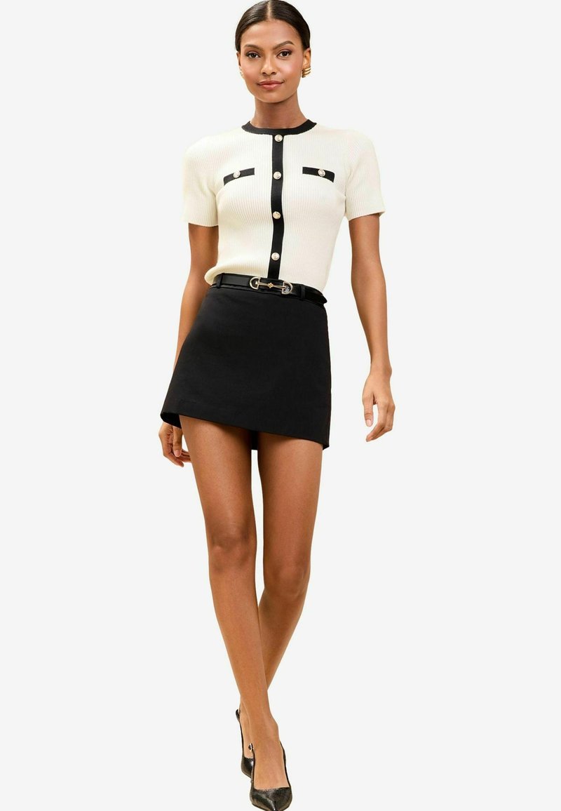 Lipsy TIPPED MOCK SHORT SLEEVE - Nyomott mintás póló - ivory