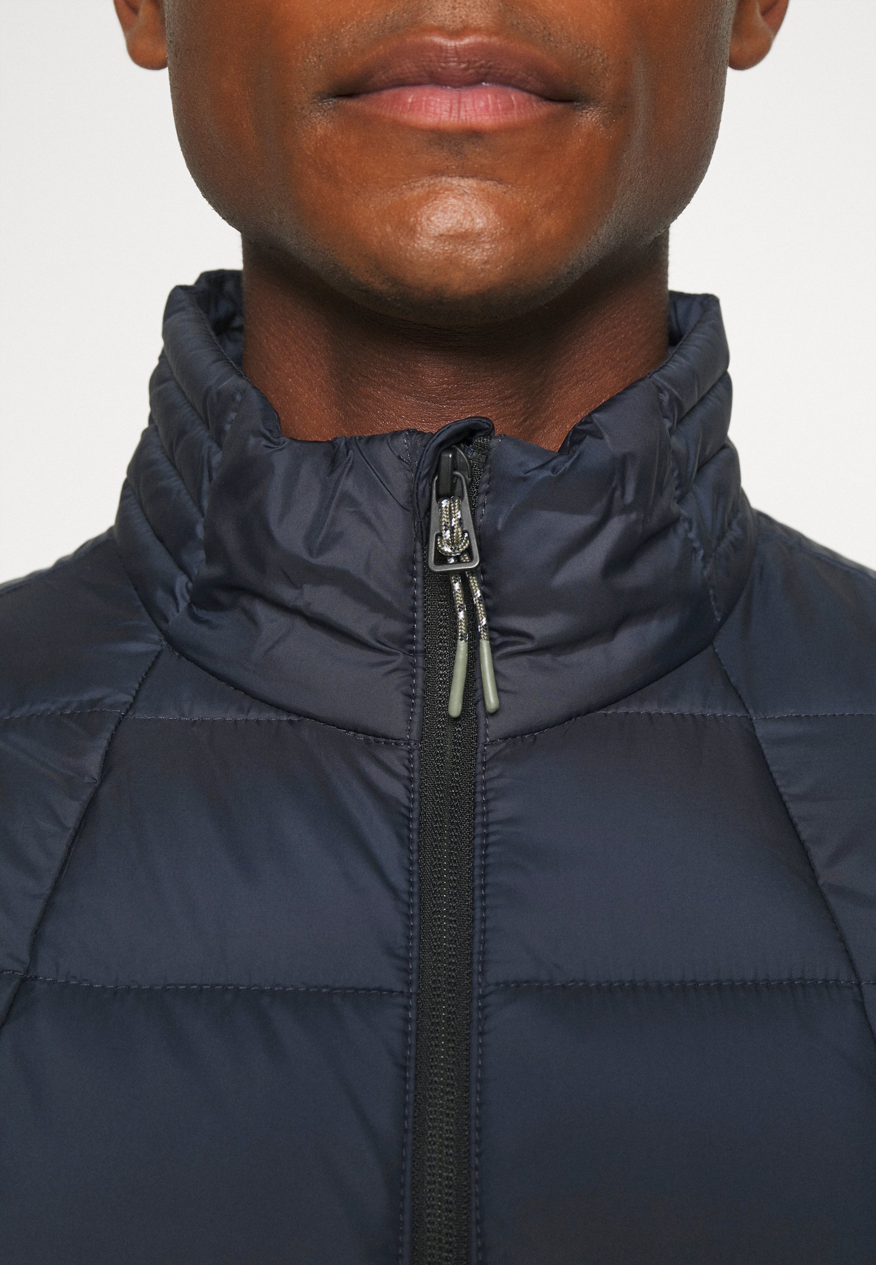 TOM TAILOR DENIM LIGHTWEIGHT JACKET Lett jakke sky TOM TAILOR DENIM LIGHT PADDED JACKET Lett jakke sky