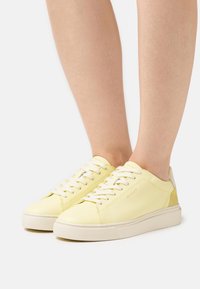 GANT - JULICE - Sneaker low - yellow Thumbnail-Bild 1