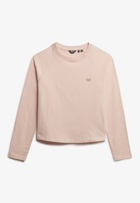 Helles rosa langärmliges Crewneck-Oberteil mit cropped Saum, das Raglanärmel und ein kleines, gesticktes Logo auf der Brust aufweist. Aus weichem Baumwollmaterial.