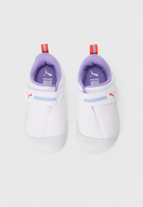 PUMA KITTEN UNISEX - Road running shoes - white — foto 4