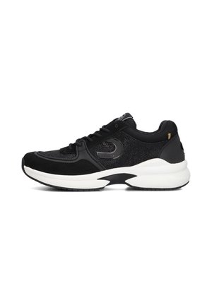 Zwarte sport sneaker van mesh stof, met leren accenten, witte zool, ronde neus en logodetail op de zijkant. Textuur bovenkant met veters.