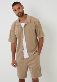 Threadbare CROFTON - Camisa - mid stone