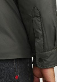 R.D.D. ROYAL DENIM DIVISION Viegla jaka - peat