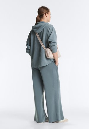 OYSHO RIBBED ZIP-UP WITH SOFT-TOUCH - Sweat zippé - metallic grey