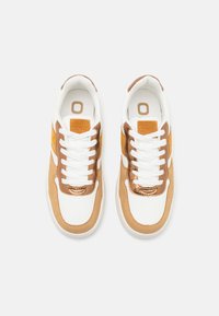 ONLY SHOES ONLSWIFT - Trainers - white/cognac/gold