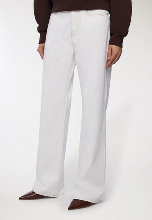 TINTA UNITA - Jeans a sigaretta - bianco denim