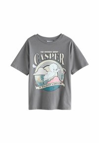 Grå bomulds t-shirt med et grafisk design af et venligt spøgelse, teksten "Casper" samt farverige skyer og stjerner, med en afslappet pasform.