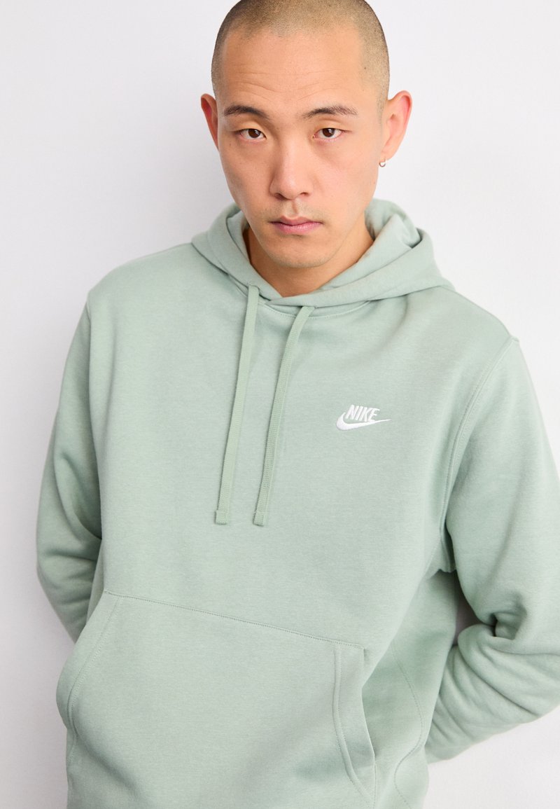 Nike Sportswear SPORTSWEAR CLUB FLEECE Sweatshirt jade horizon