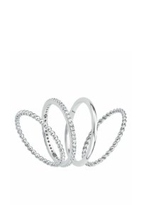 Quattro anelli d'argento, ognuno con un design diverso: uno con piccole perline, uno con pietre brillanti, uno a spirale, e un semplice cerchio, sovrapposti leggermente.