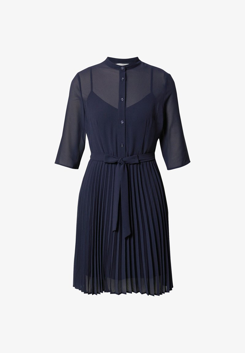 Abito plissettato blu navy con colletto alto, chiusura a bottoni sul davanti e maniche a 3/4. Presenta una cintura da legare in vita e dettagli trasparenti.