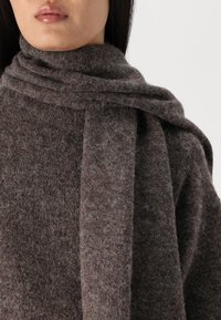 Gina Tricot SCARF  - Džemperis - brown melange