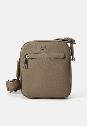 RAY ZIP UNISEX - Cross body bag - open green