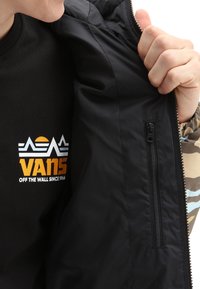 Vans MT MTE PUFFER  - Winterjas - medium brown