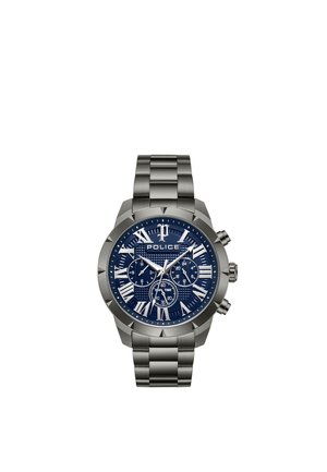 Reloj de pulsera para hombre de acero inoxidable con esfera azul, números romanos, tres subesferas y botones de cronógrafo en el lado derecho.