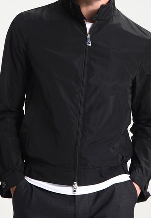 Chaqueta fina - black