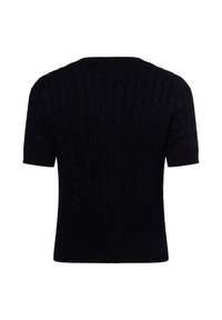 Kurzarmiger marineblauer Pullover mit Zopfmuster-Struktur, rundem Halsausschnitt und geripptem Saum. Die Rückansicht zeigt Details des Strickmusters.