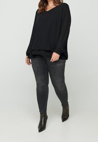 Zizzi Blus - black